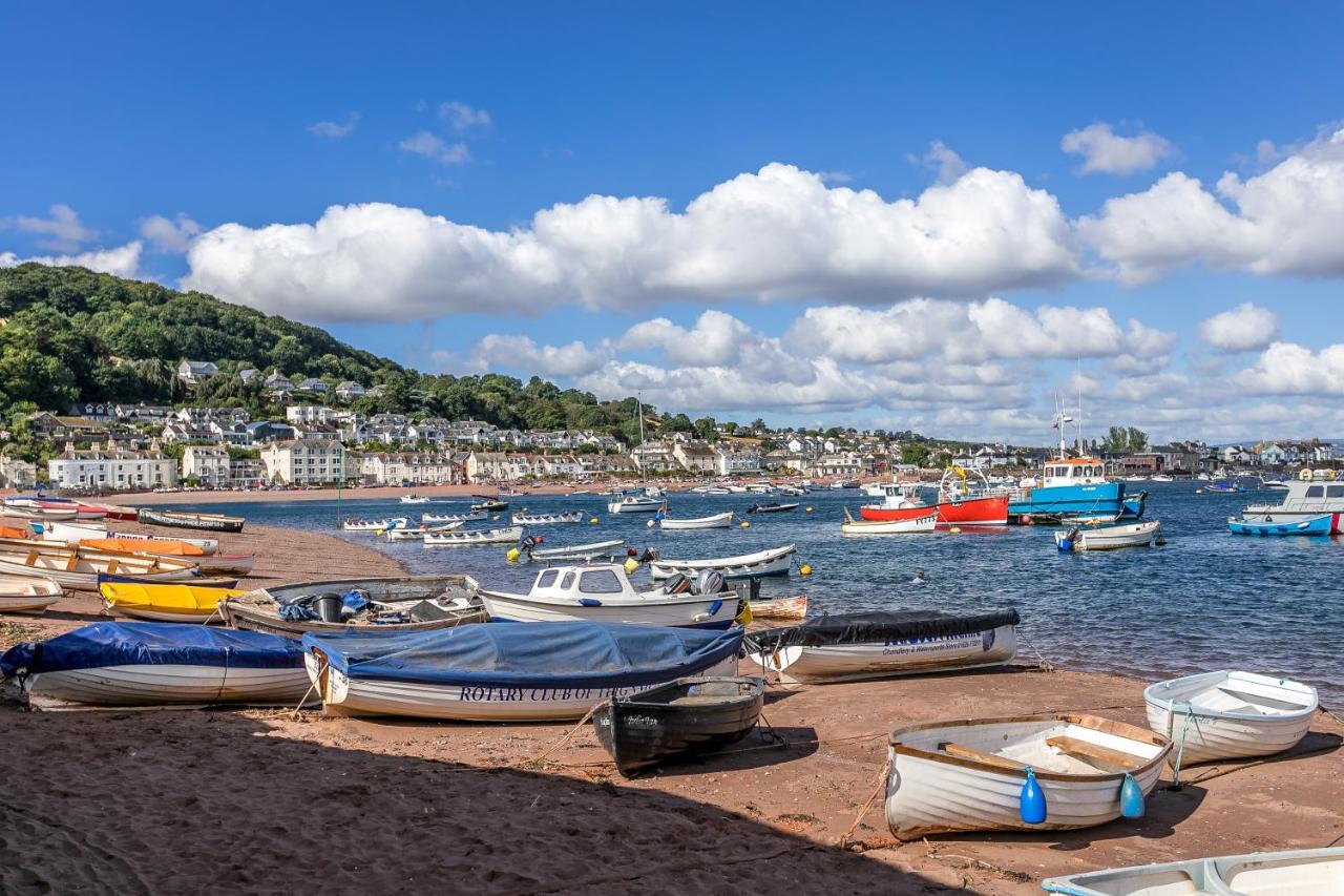 Sea Views, Beachbreeze, Pet Friendly, Private Parking * Teignmouth