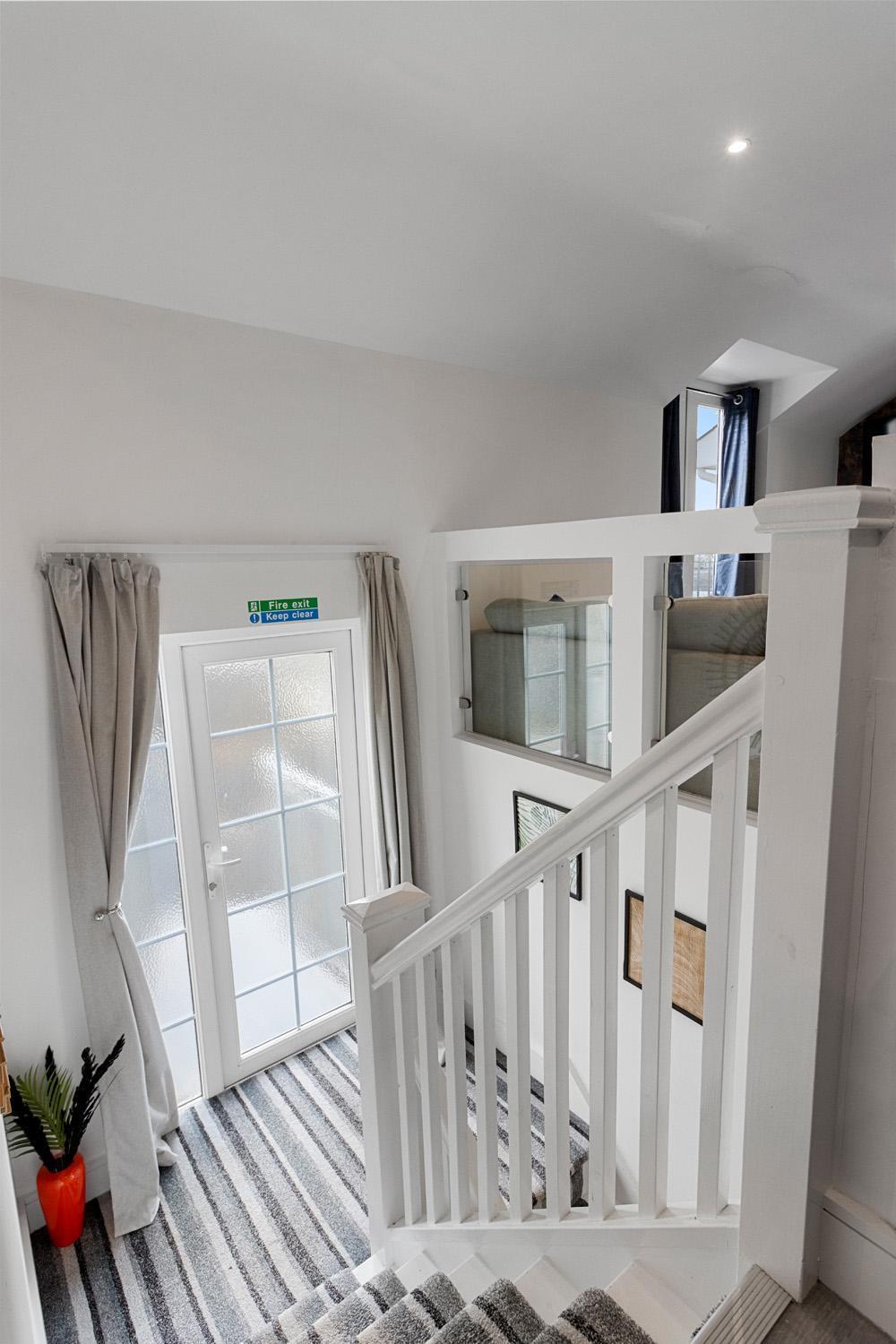 Sea Views, Beachbreeze, Pet Friendly, Private Parking Apartment *