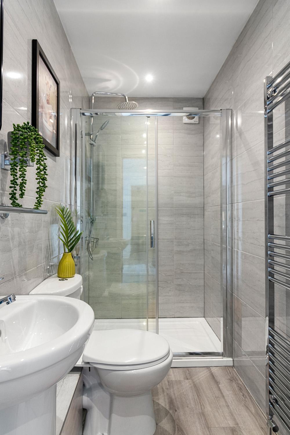 Apartment Sea Views, Beachbreeze, Pet Friendly, Private Parking